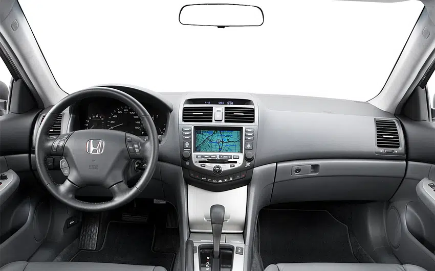 Toyota Corolla Sedan 1-4Pax