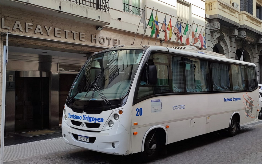 Mercedes Benz MiniBus 24Pax Turismo